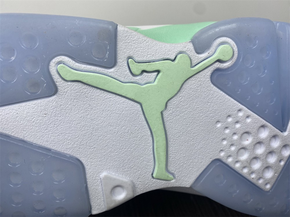 nike air jordan 6 “T*f*ny” dq4914-103