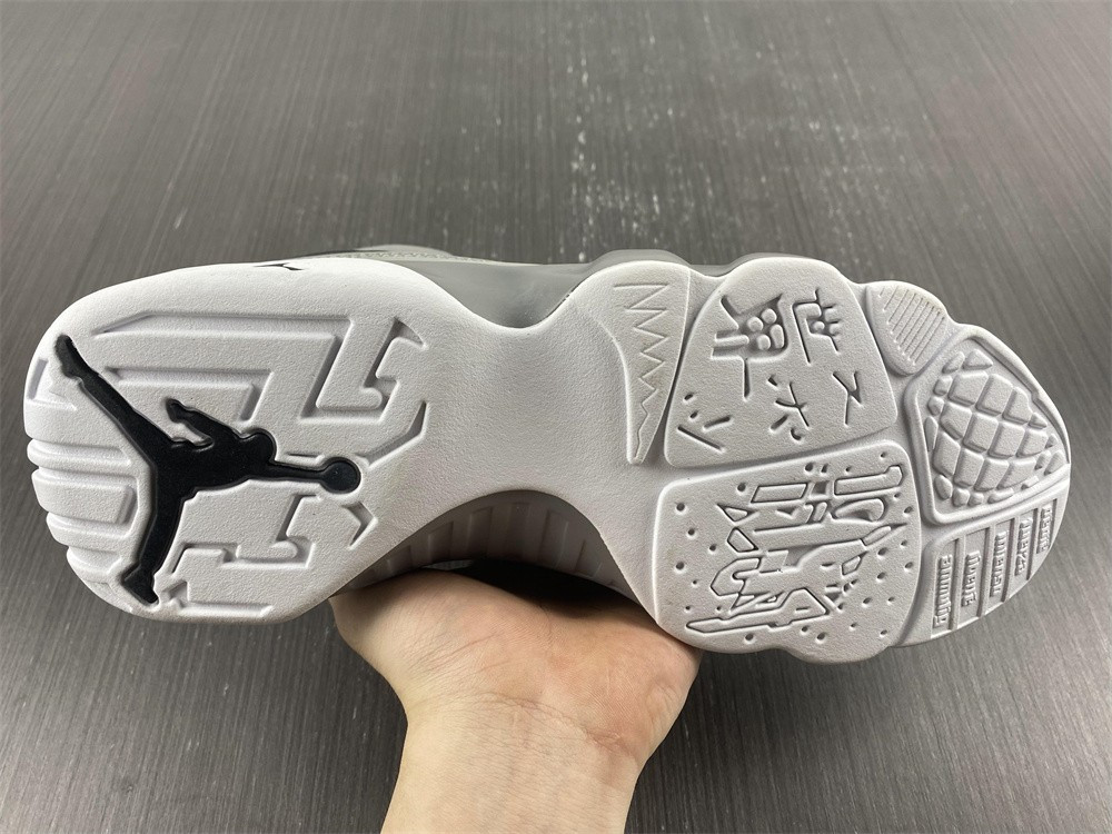 Air Jordan 9 “Particle Grey” CT8019-060
