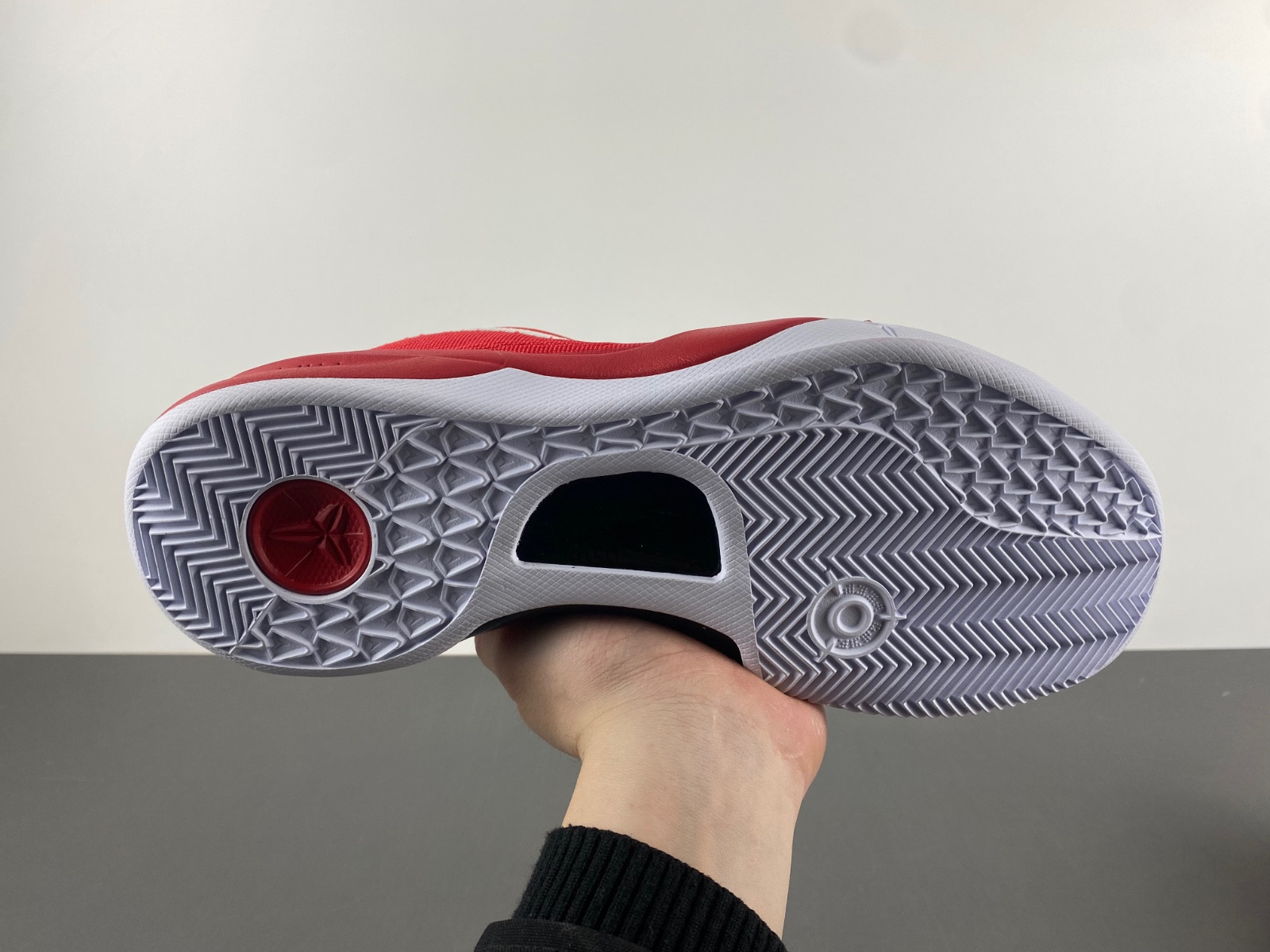 Nike Kobe 8 Protro “University Red” HF9550-600