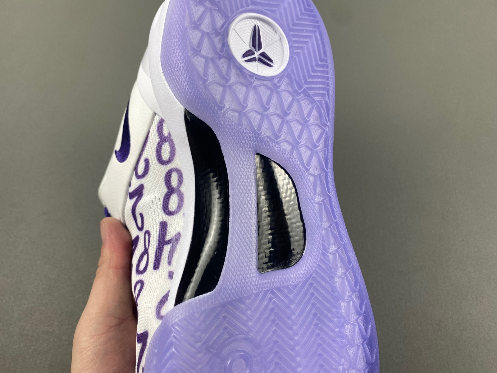 Nike Kobe 8 Protro “Court Purple” FQ3549-100