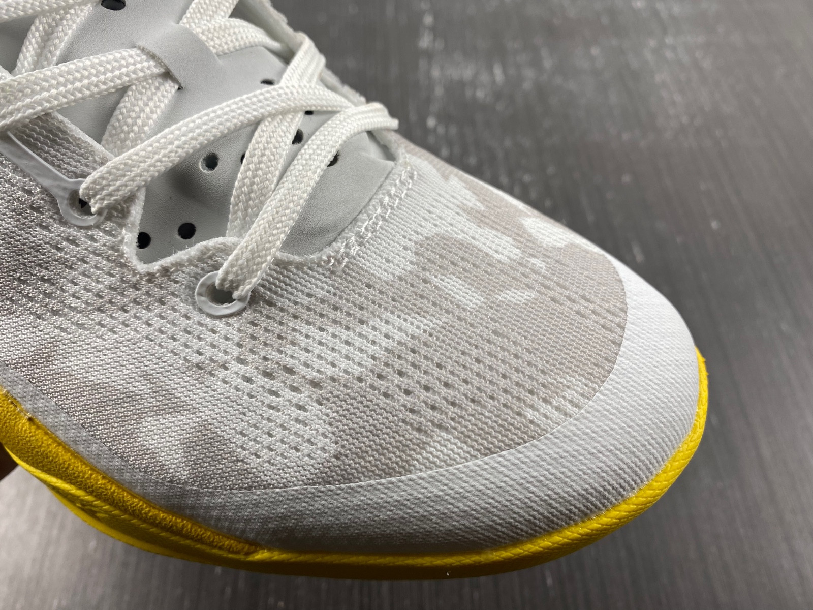 Nike Kobe 8 Easter 555035-101