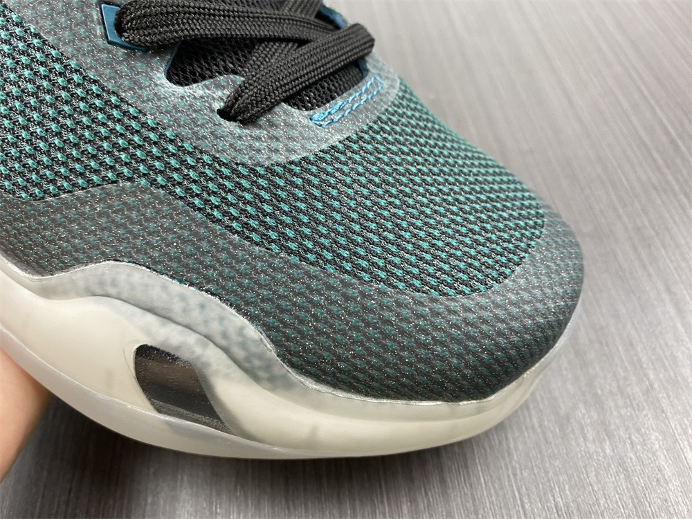 Nike Kobe 10 “Flight” 705317-308