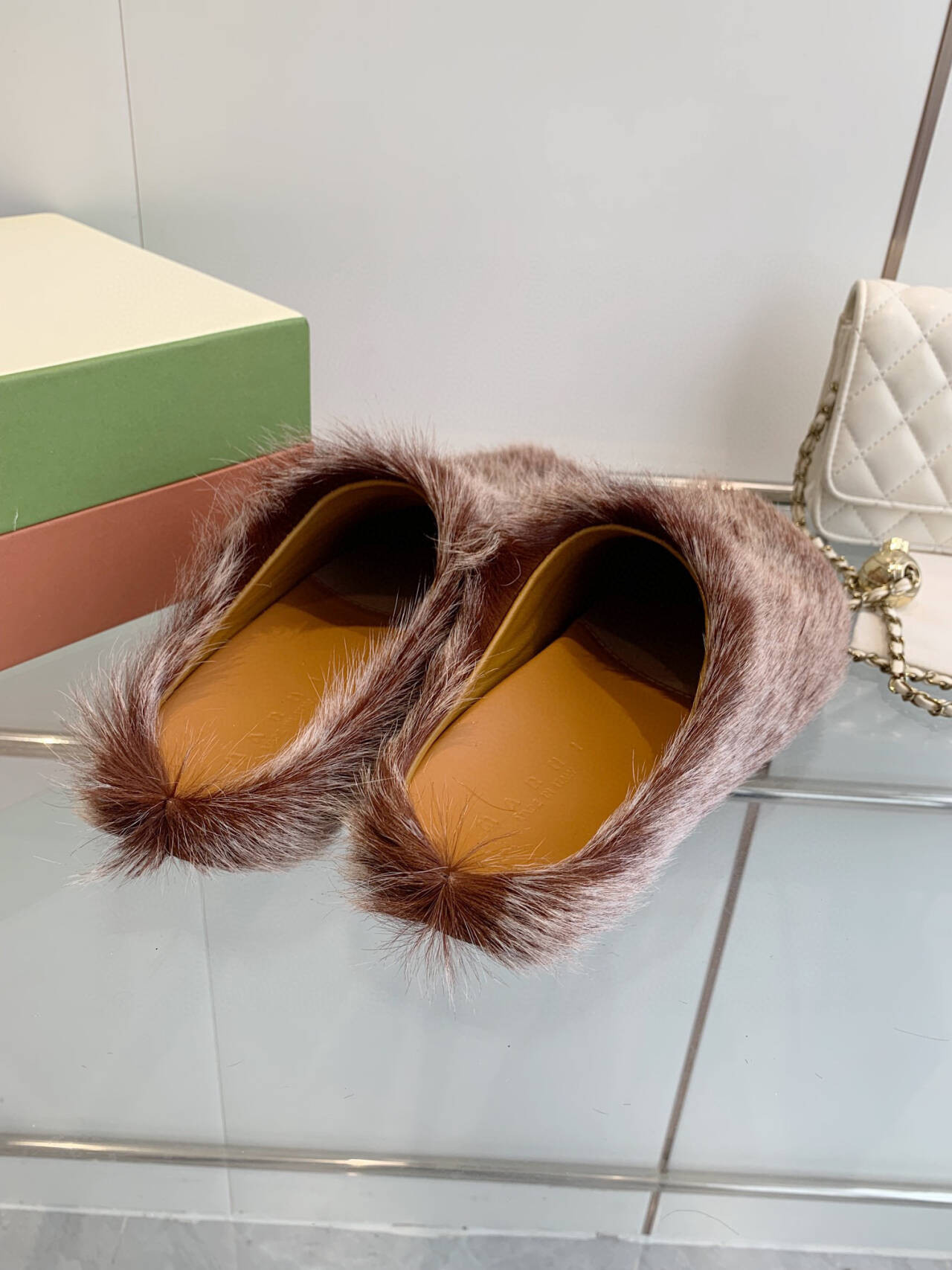 Marn* SLIDES