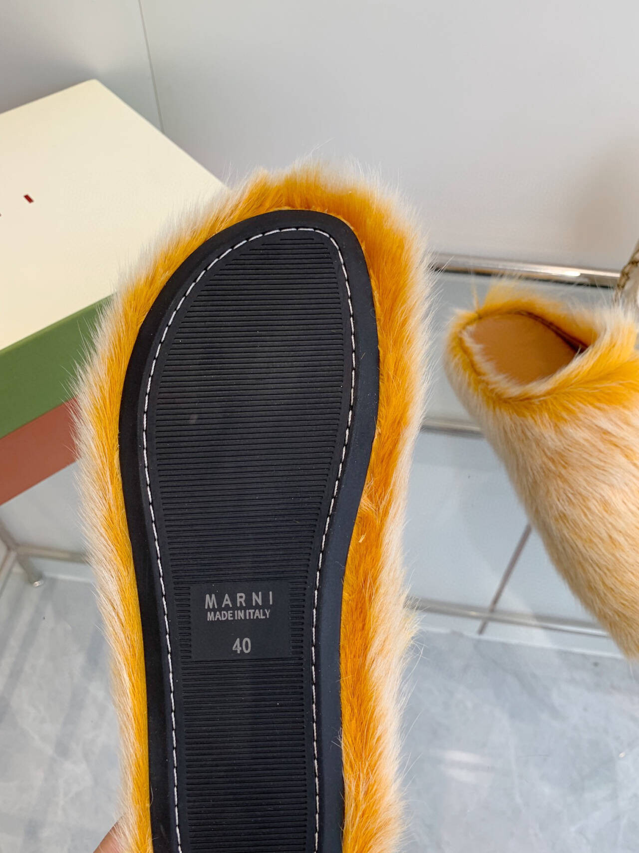 Marn* SLIDES