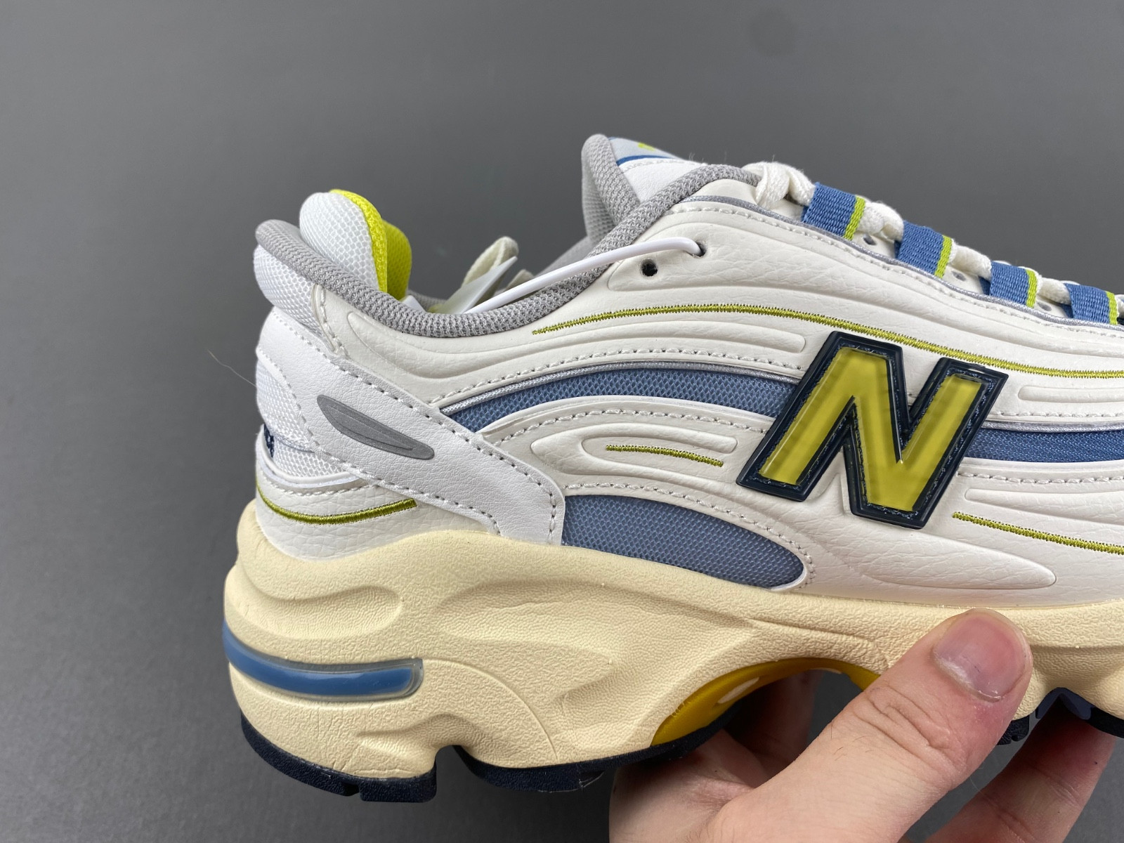 New New Balance M1000CA1