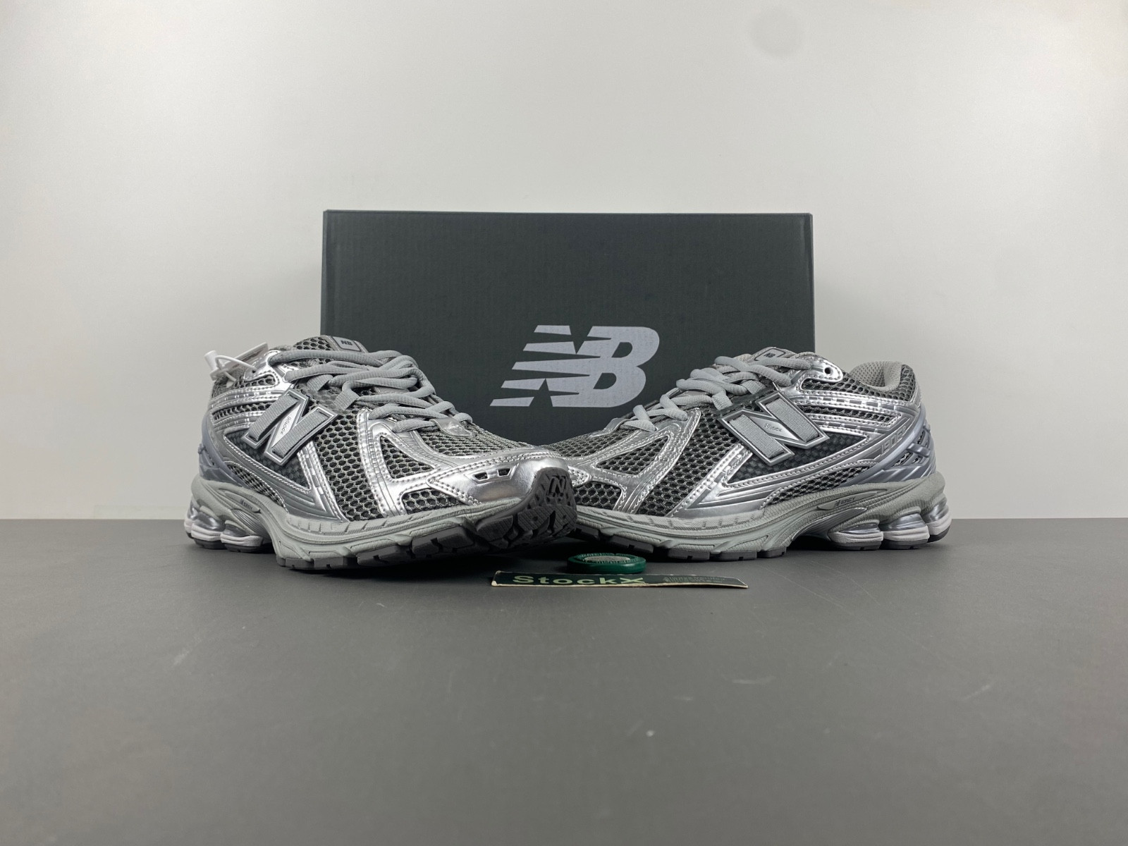 New Balance M1906REH