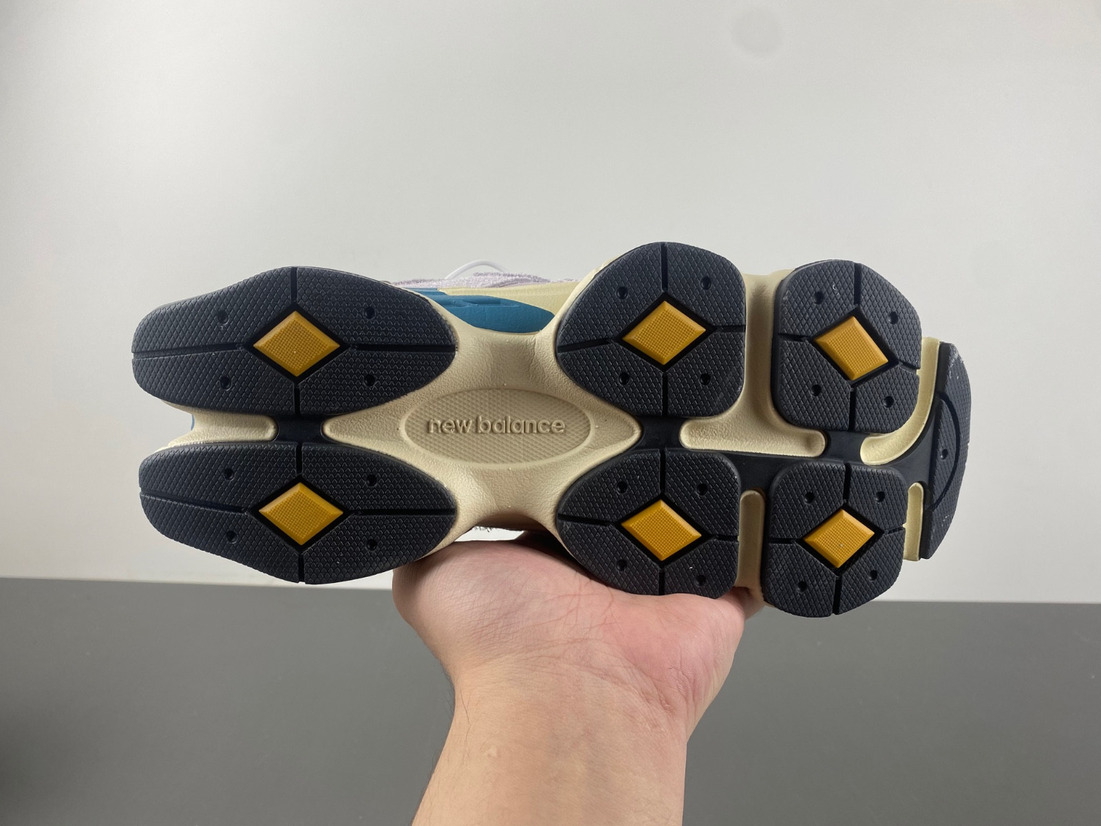 New Balance 9060 U9060SRA