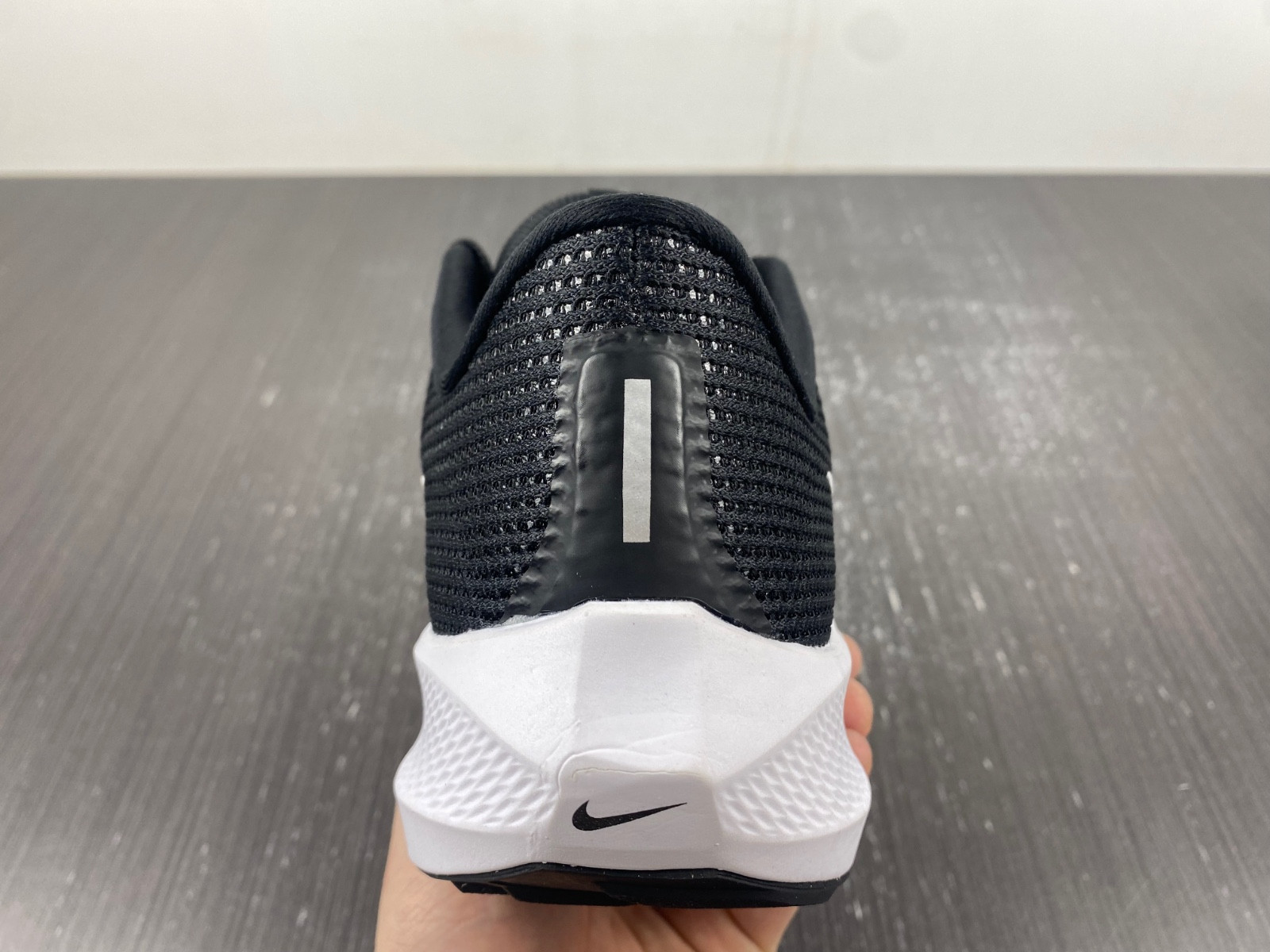 NIKE AIR ZOOM PEGASUS 40 DV7480-001