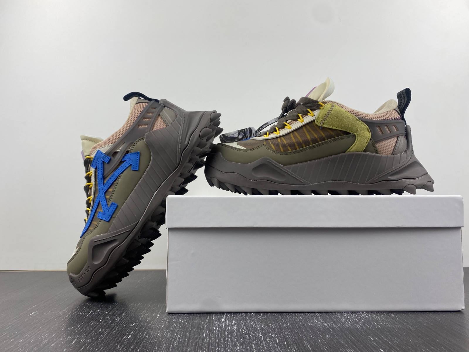 Off White ODSY-1000 Sneaker