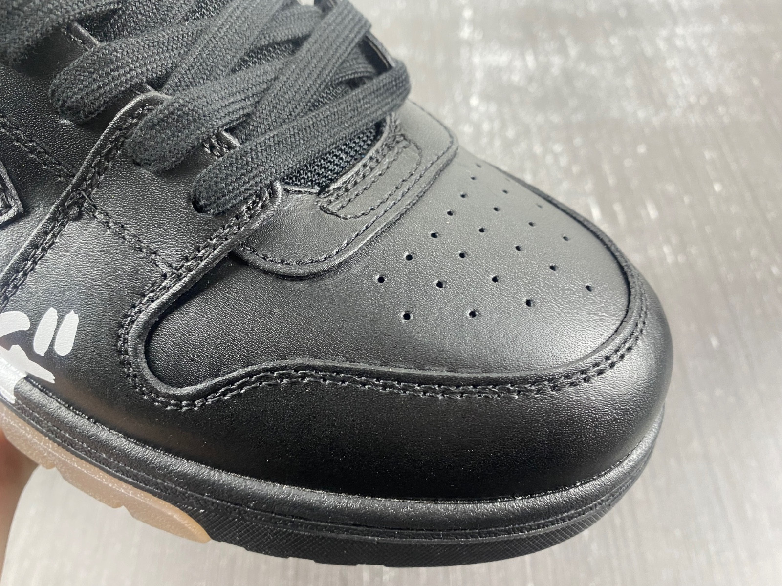 Off White GYM Sneaker