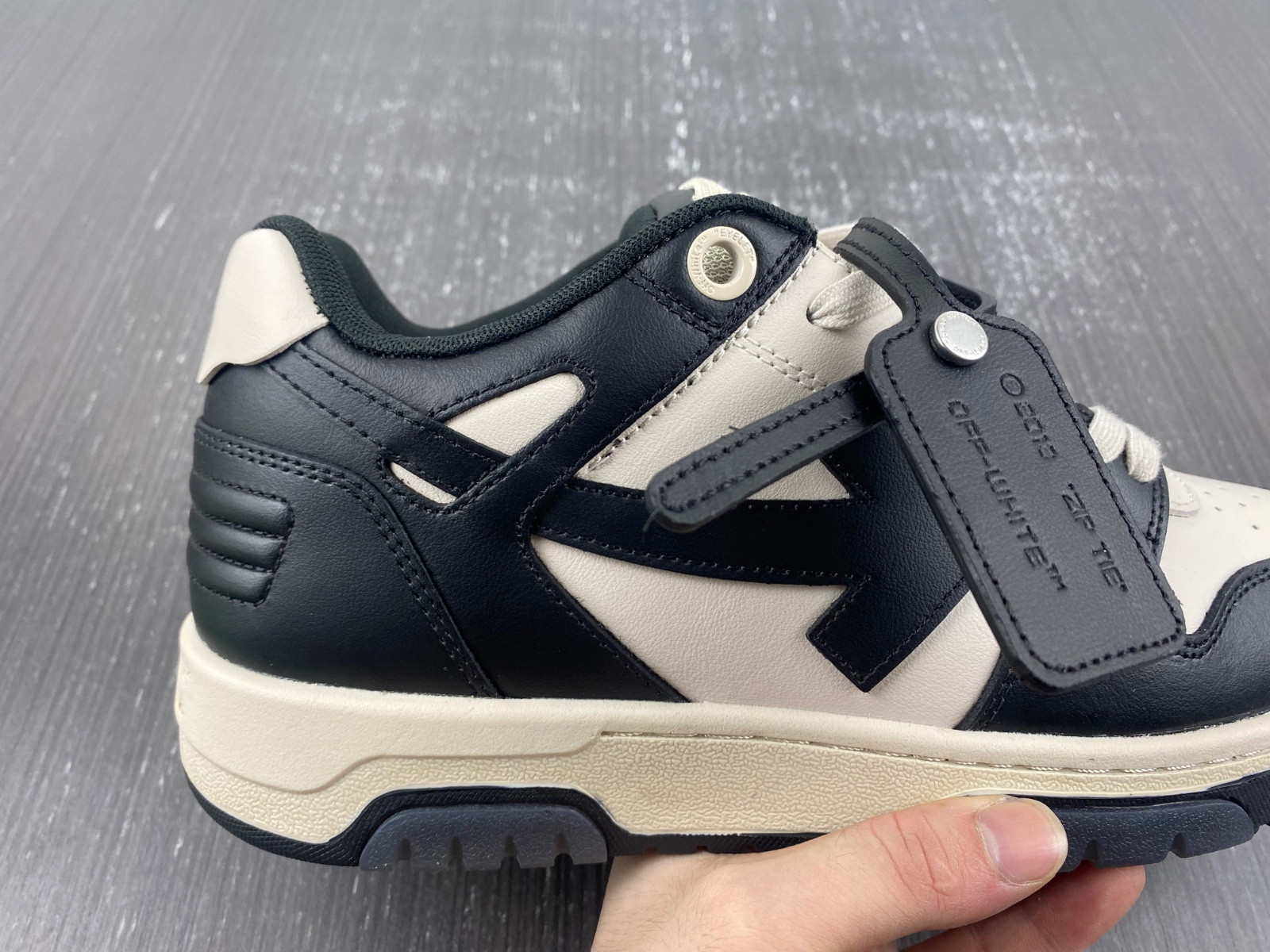 Off White GYM Sneaker