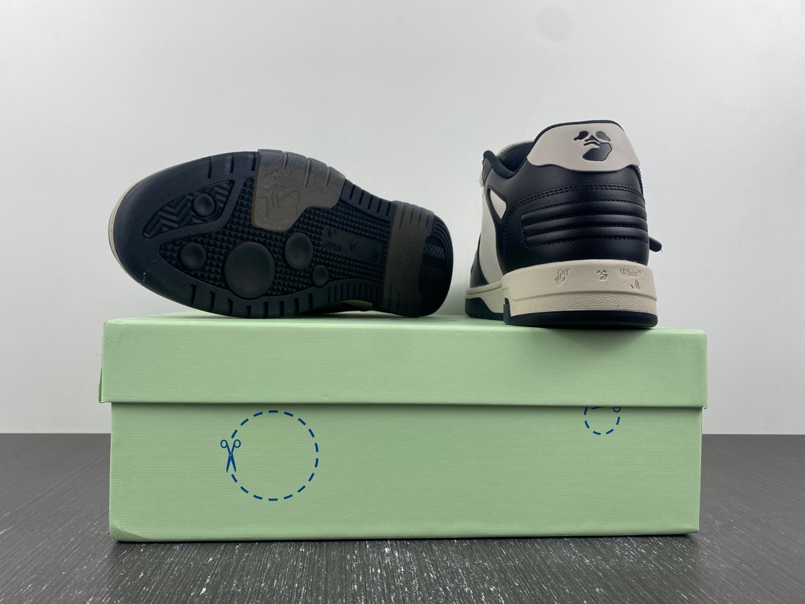 Off White GYM Sneaker