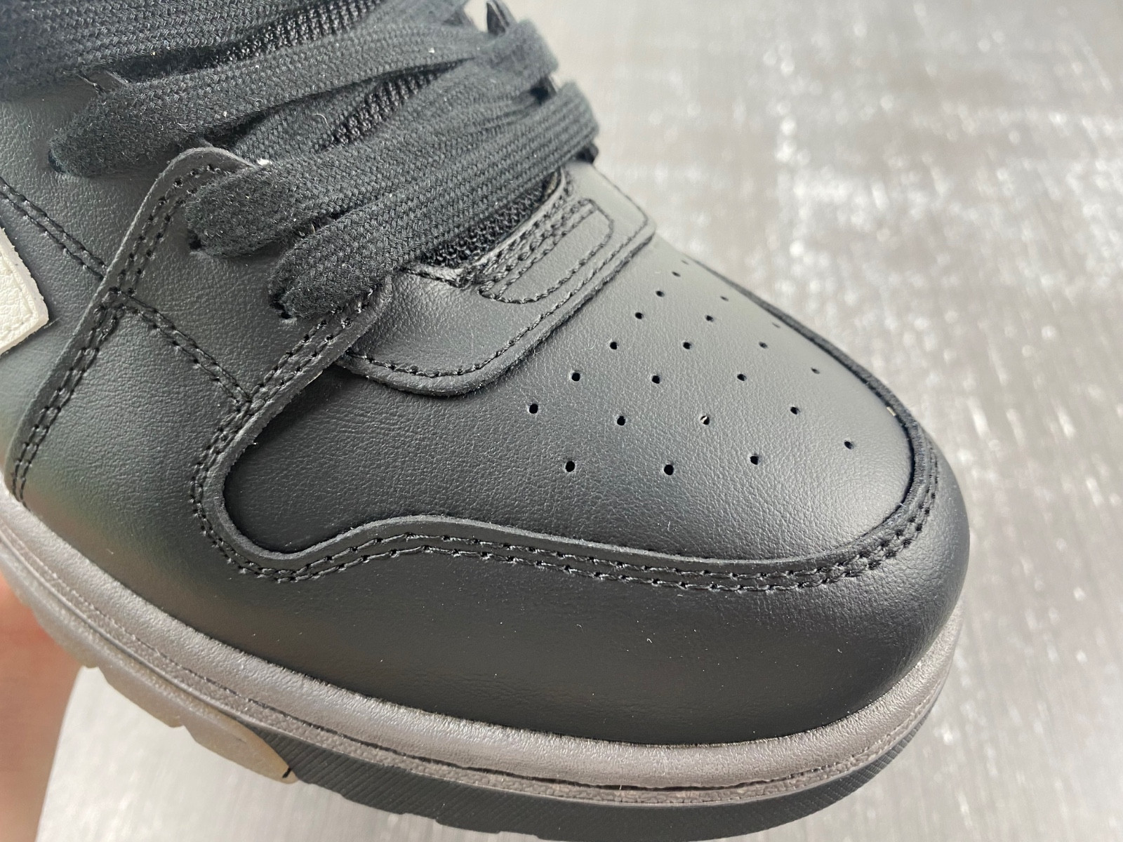 Off White GYM Sneaker