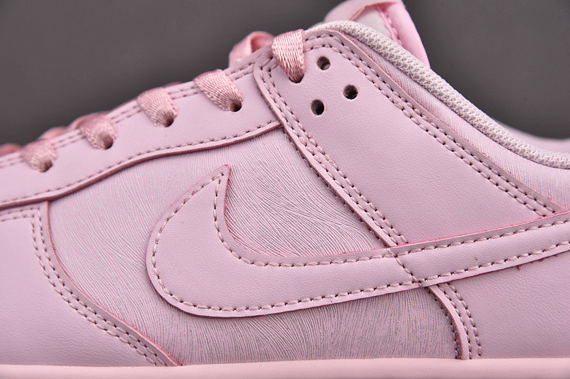 Nike Dunk Low “PINK” 921803-601