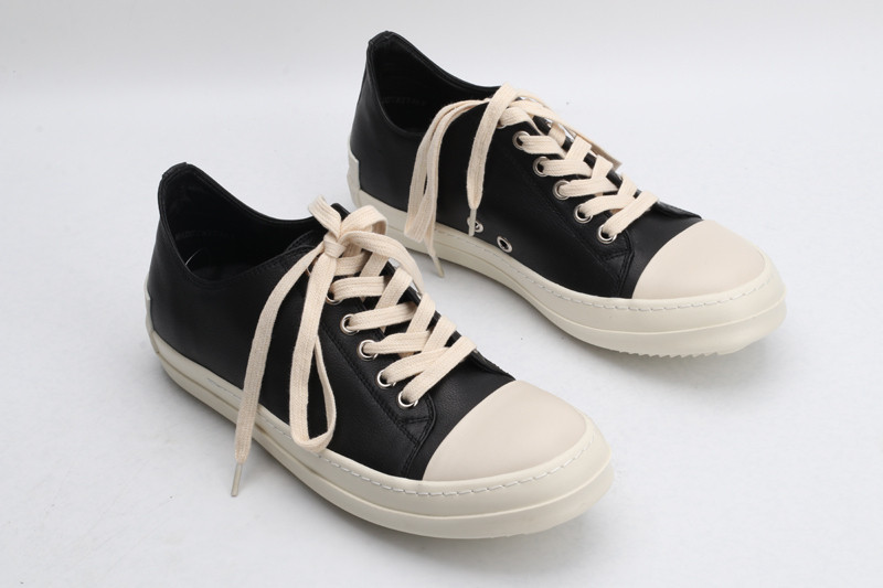 RO Sneakers Black Smooth Low