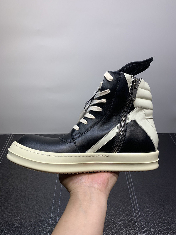 RO Sneakers