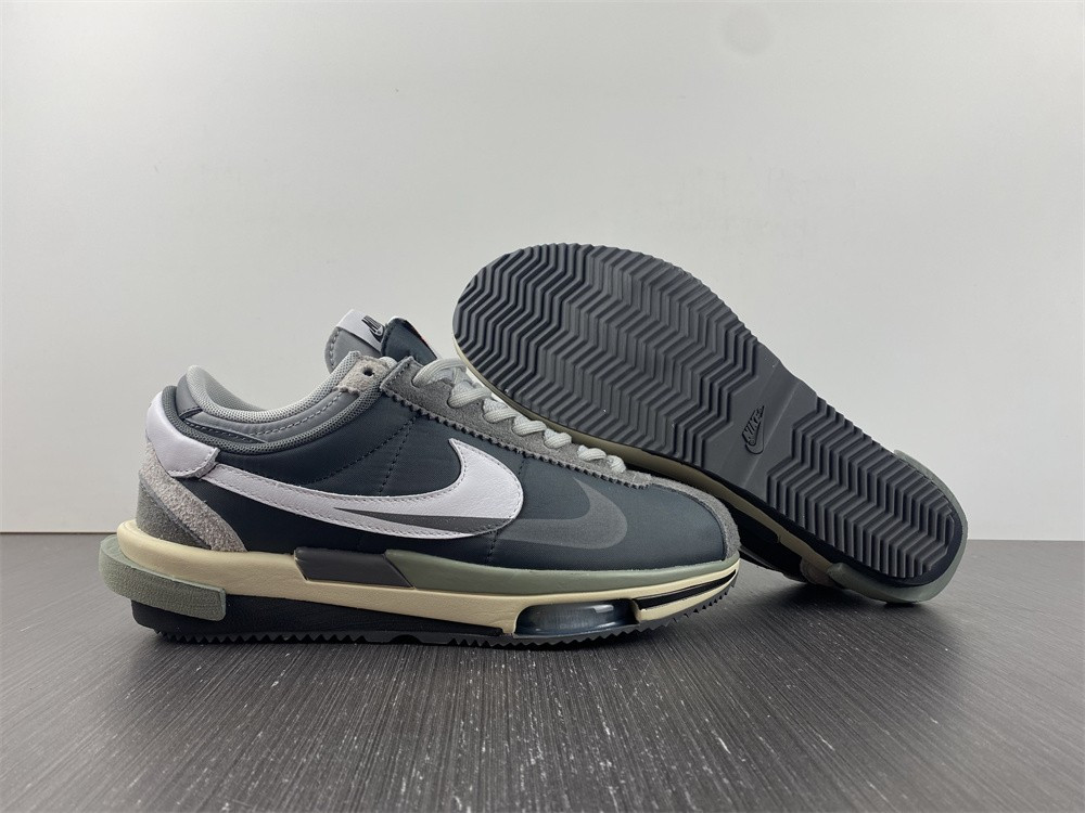 Sacai x Nk Zoom Cortez 4.0 DQ0581-001