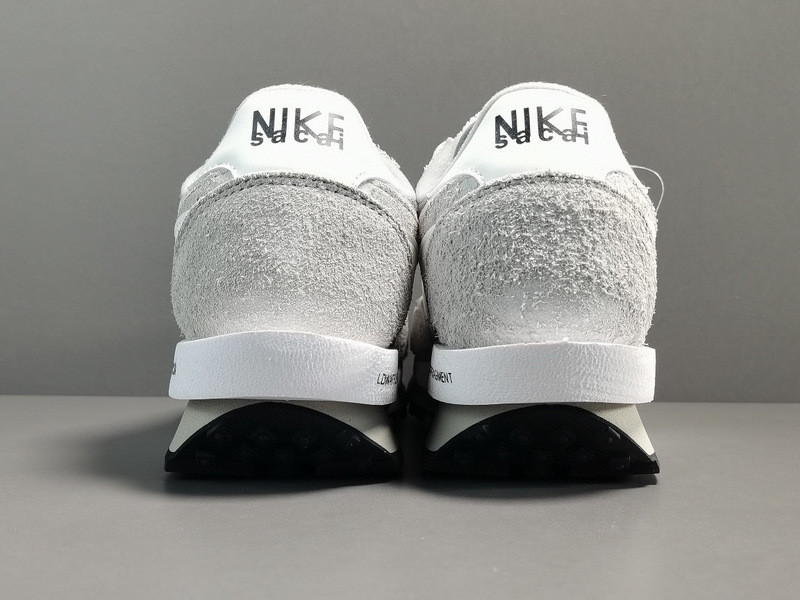 Fragment Design xSacai xNike LDWaffle ＂Light Smoke Grey＂DH2684-001