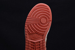 2018 Air Jordan 1 Retro High OG  Vintage Coral/Sail 555088 800