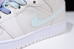 Nike Air Jordan 1 Retro High Soh Womens four Lace Options 555112 -035