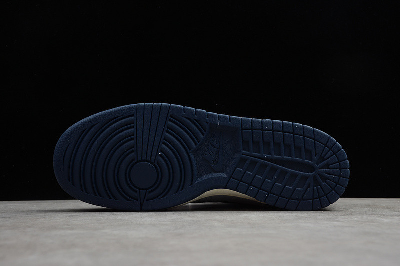 Nike Dunk High Pro Strawberry Cough CW3092-400